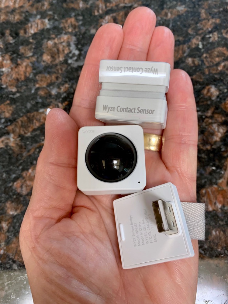 #title# 2 Wyze Sense 1 Motion Wireless Bridge
