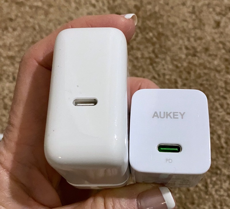 #title# AUKEY vs Apple 30W