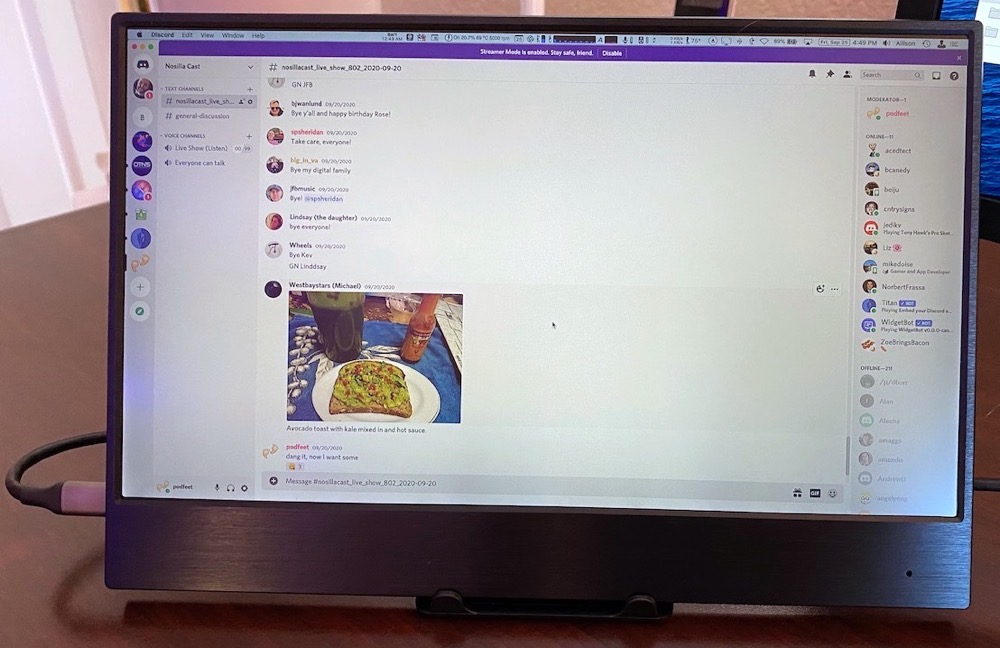 1920 x 1080 showing Discord full screen