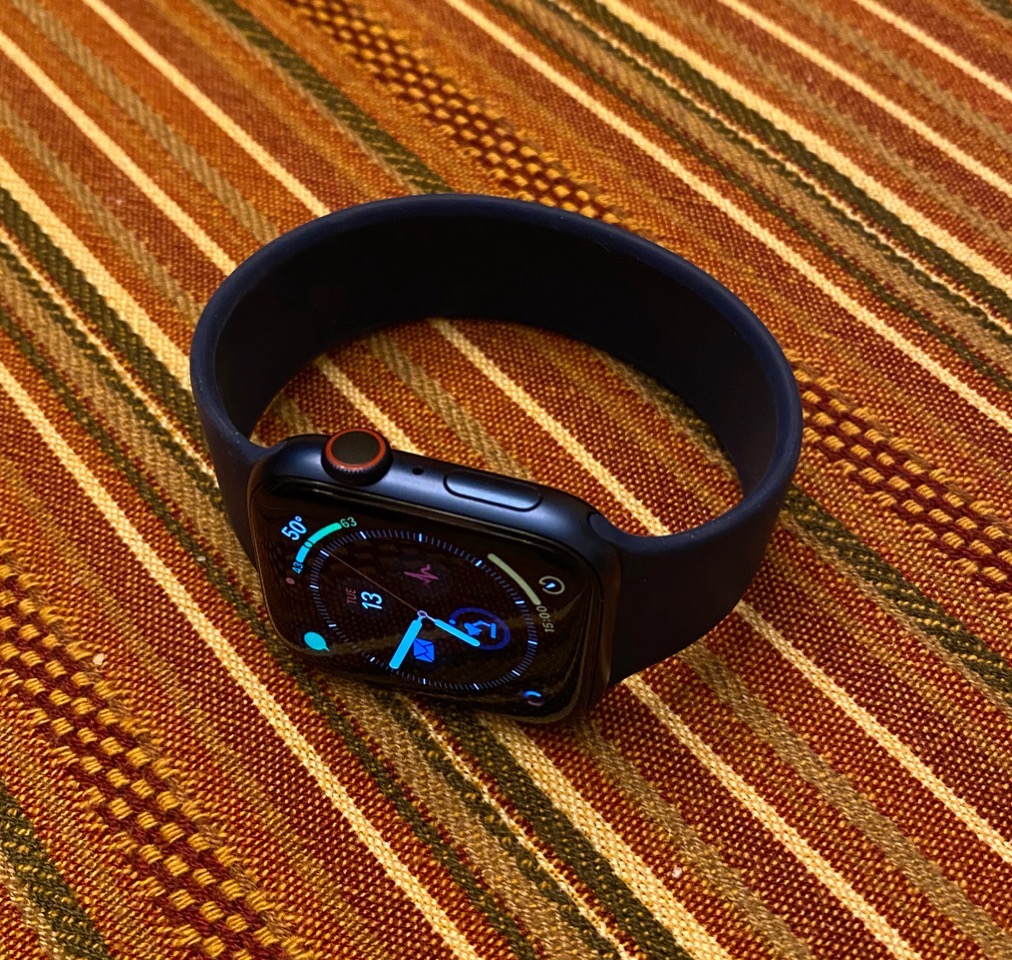 #title# blue Series 6 on the side with blue solo loop