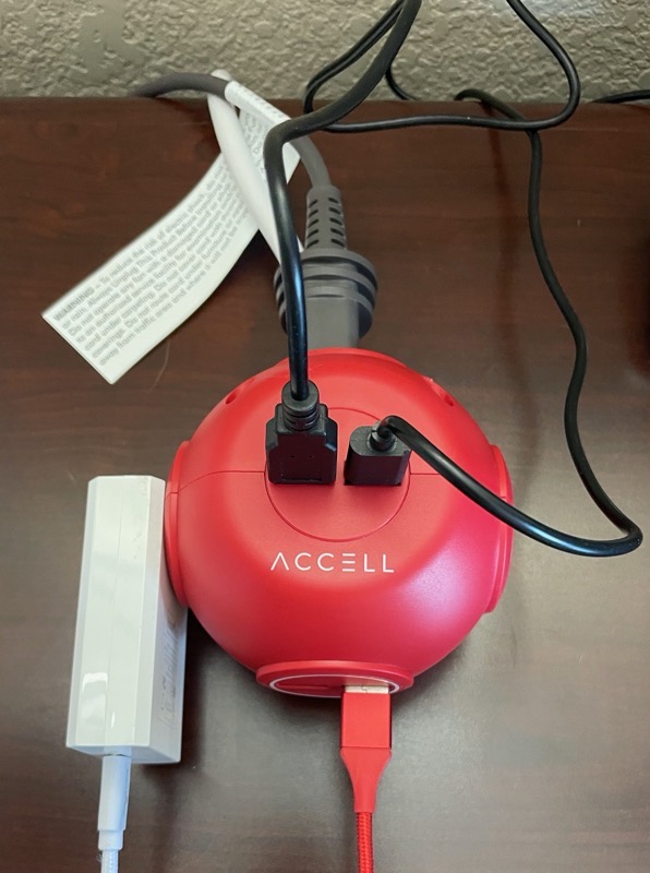 #title# Accell Power Cutie with GaN Charger Above