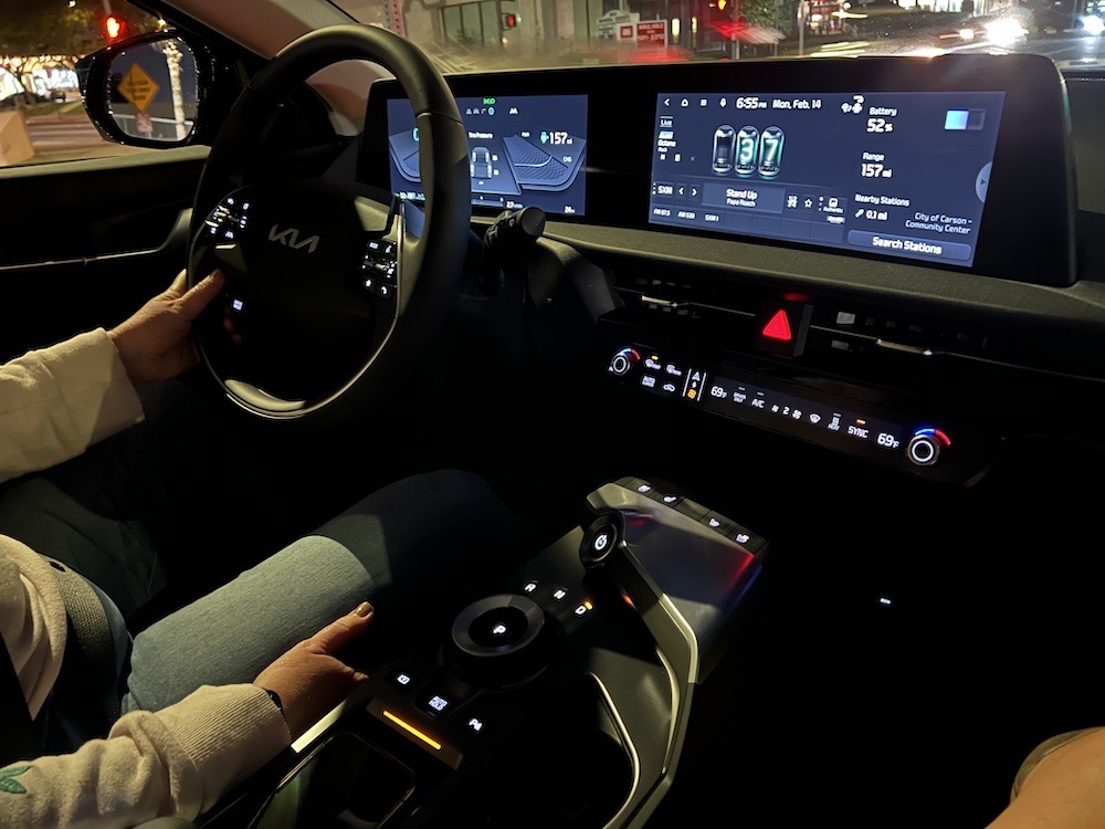 #title# Cheyennes EV6 Space Ship showing two very wide screens