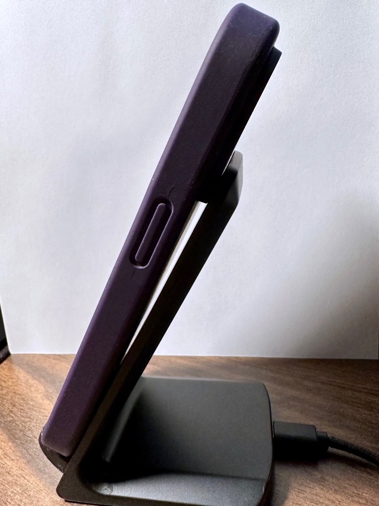 IPhone 14 Pro in Easel Stand Showing Gap