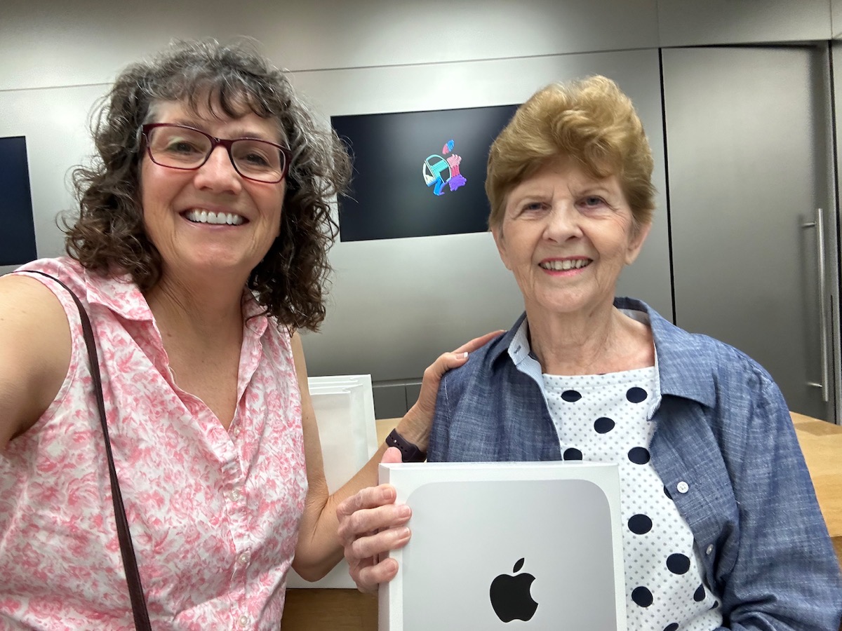 Merlee with her new Mac mini