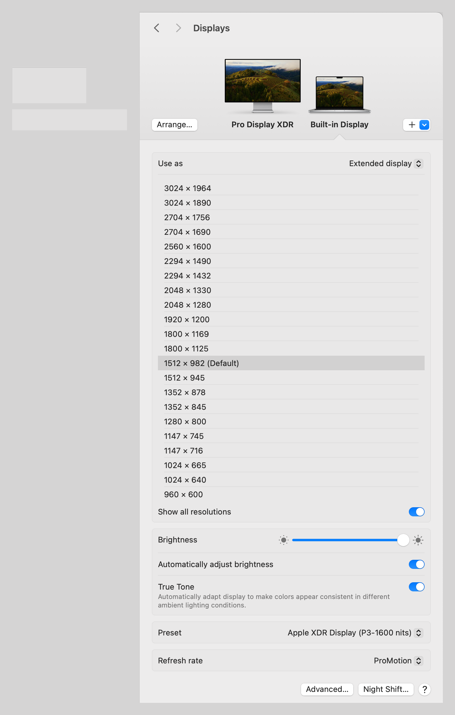 Displays Showing 22 Resolutions for MacBook Pro