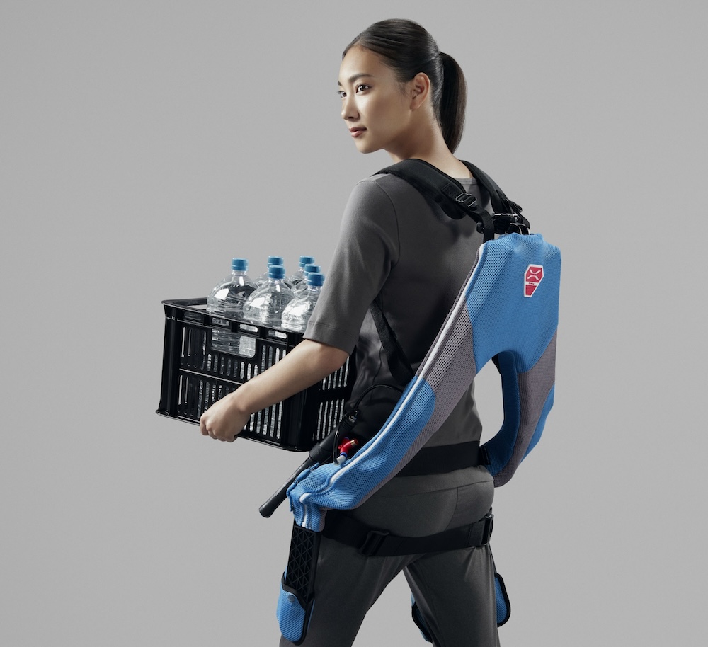 CES 2024: INNOPHYS Muscle Suit - Podfeet Podcasts