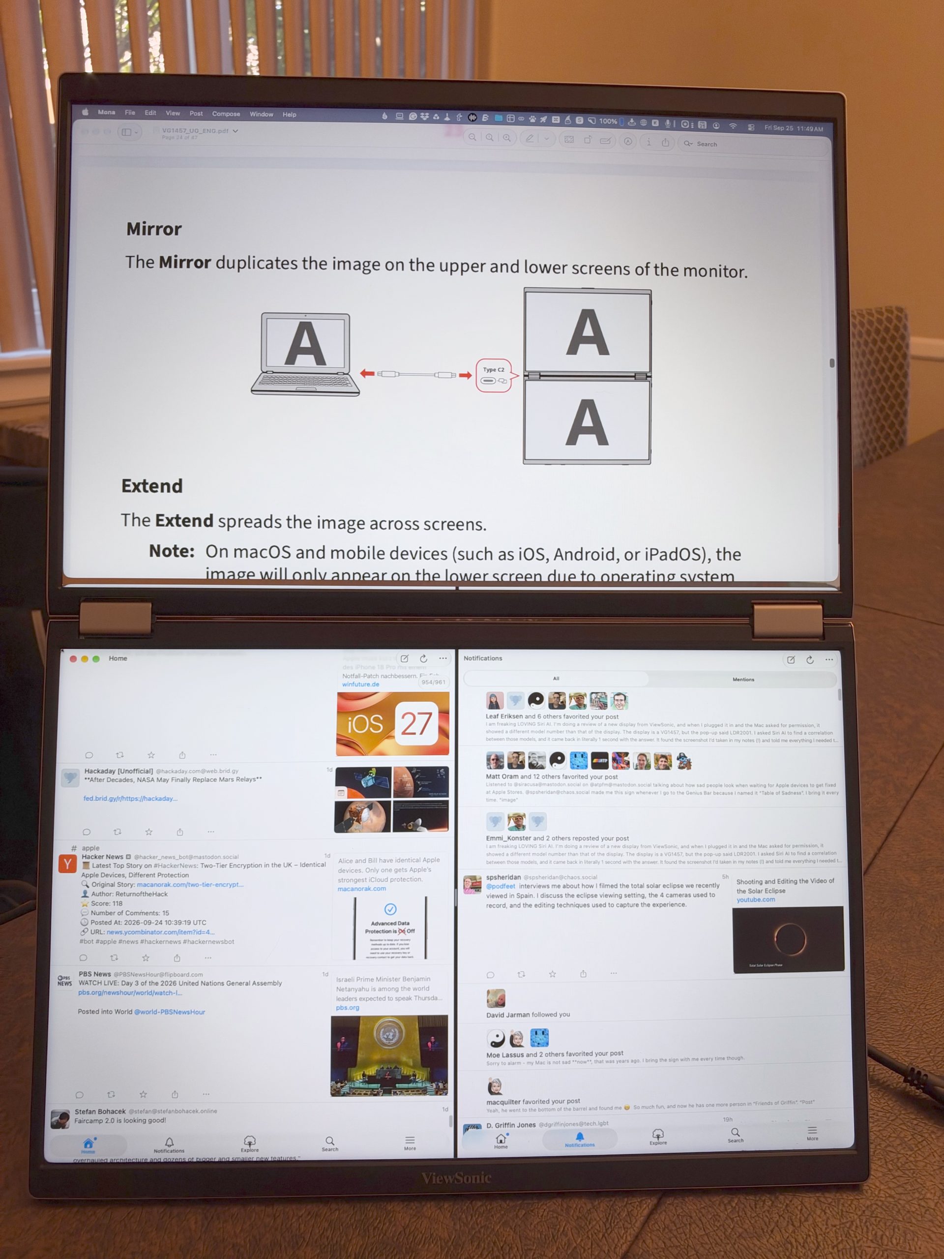 Landscape displays one above the other in full screen mode changing app dimensions to eliminate annoying hinge gap.jpeg Landscape displays one above the other in full screen mode changing app dimensions to eliminate annoying hinge gap.